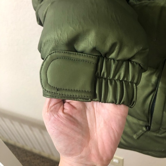 Obermeyer Womens Olive Puffer Goose Down Hooded Ski Jacket - Size 12 - Picture 3 of 15